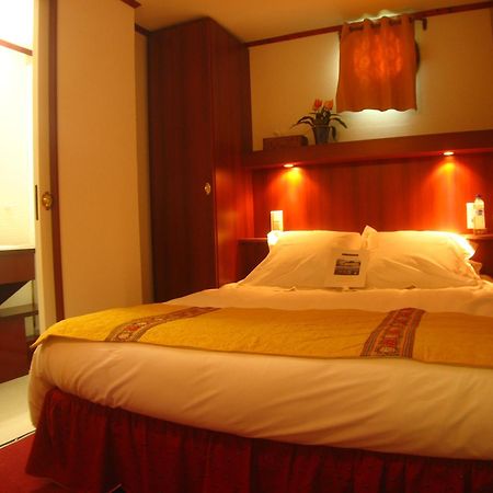 Hotel Bateau Le Phenicien à Aigues-Mortes Extérieur photo