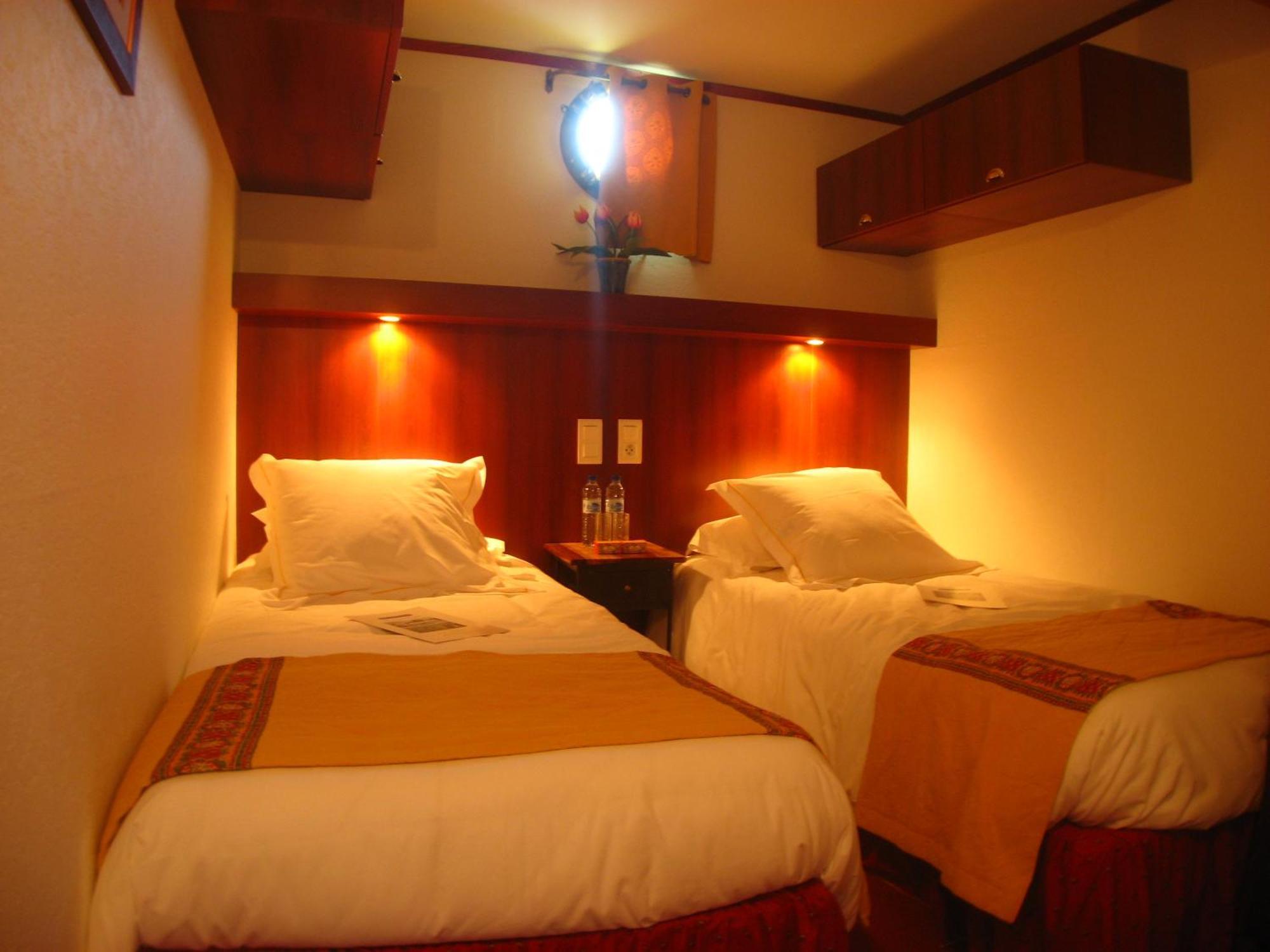 Hotel Bateau Le Phenicien à Aigues-Mortes Extérieur photo
